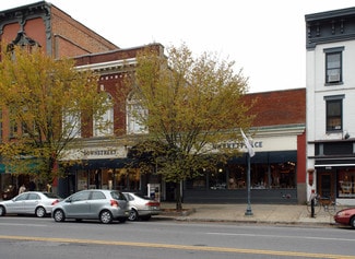 Plus de détails pour 454 Broadway, Saratoga Springs, NY - Commerce de détail à louer