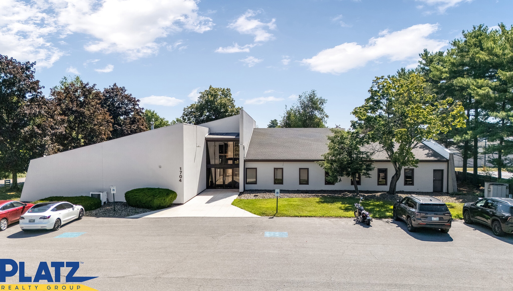 1704 North Rd, Warren, OH for lease Building Photo- Image 1 of 8