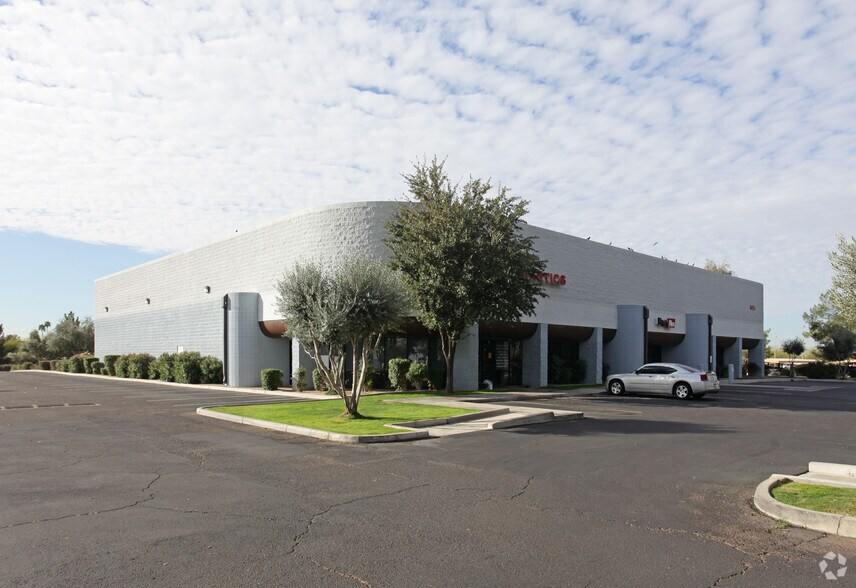 5260 W Phelps Rd, Glendale, AZ à louer - Photo du bâtiment - Image 3 de 13