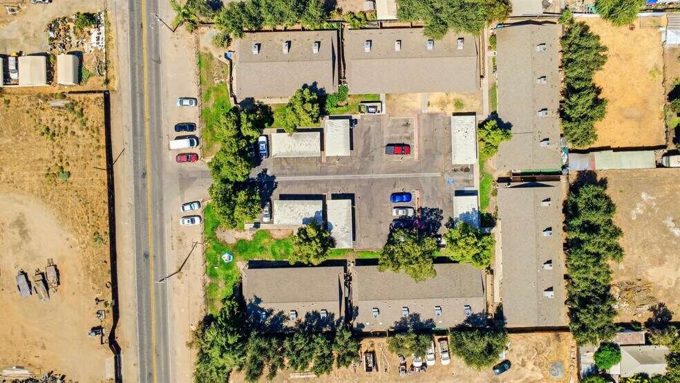 1262 N Marks Ave, Fresno, CA à vendre - Photo du bâtiment - Image 3 de 52