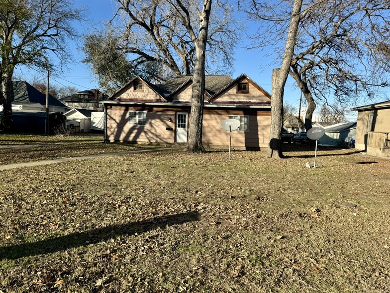 115 E 9th, Concordia, KS à vendre - Photo principale - Image 1 de 24