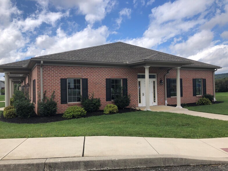 92-96 Theater Ln, York, PA à louer - Photo du bâtiment - Image 2 de 5