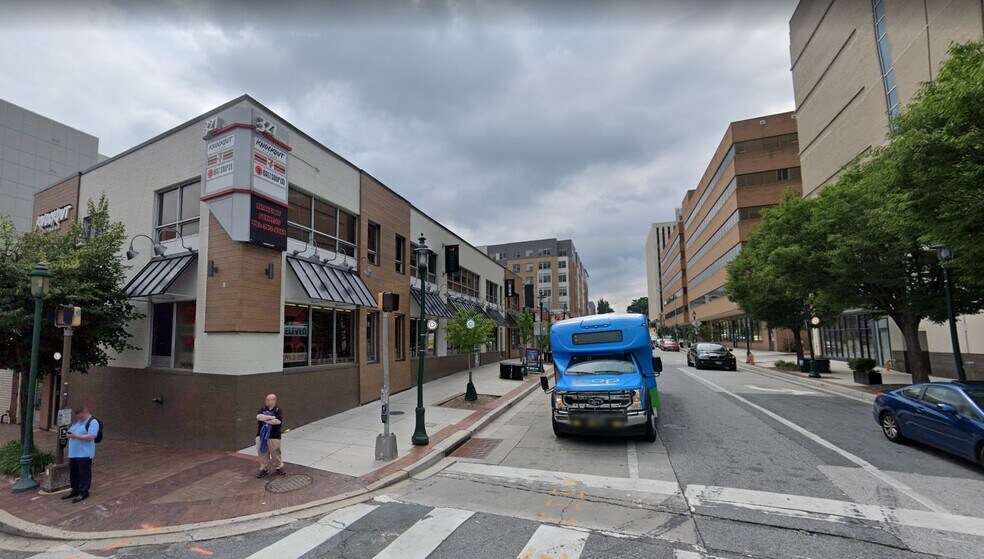 321 York Rd, Towson, MD à louer - Photo du bâtiment - Image 3 de 5