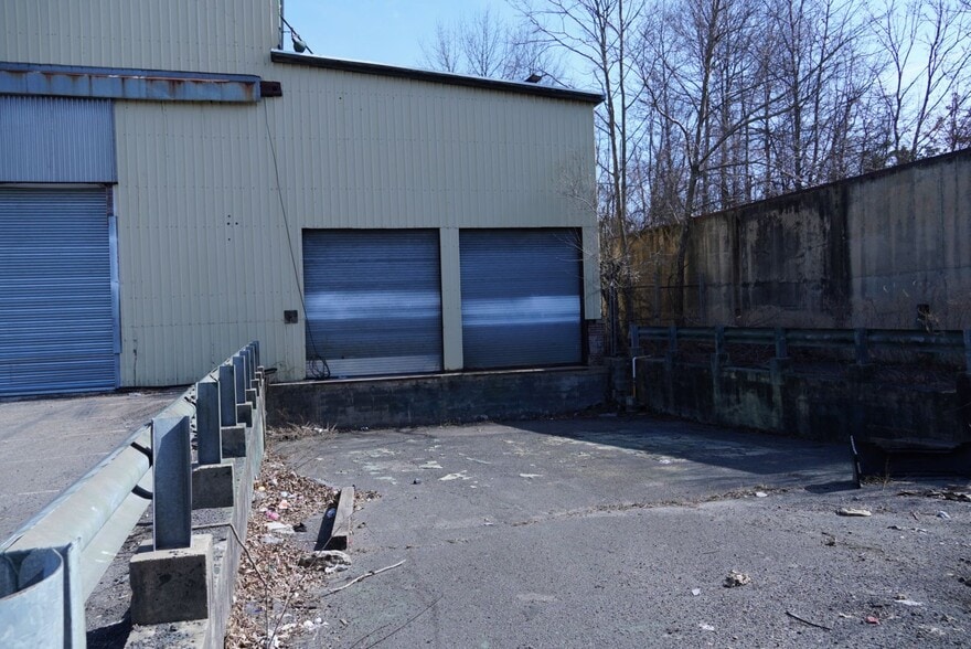 665 N Avenue Ext, Dunellen, NJ for lease - Building Photo - Image 3 of 7