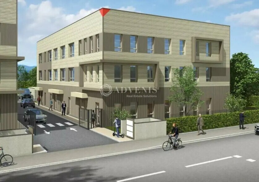 Office in Villefranche-sur-Saône for lease - Building Photo - Image 1 of 2