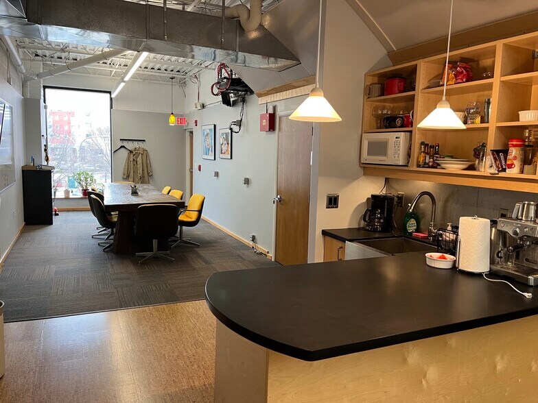 5933 Baum Blvd, Pittsburgh, PA à louer - Photo intérieure - Image 3 de 4