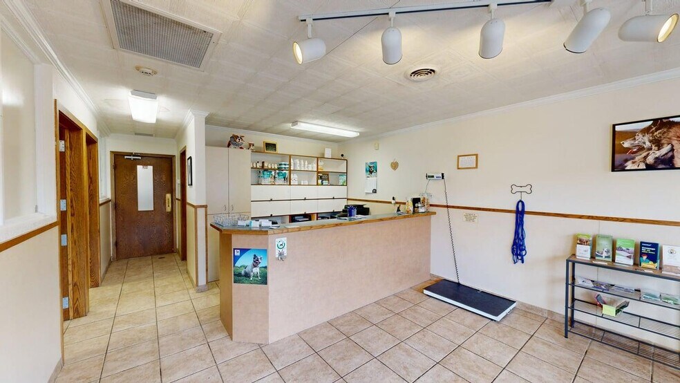 1321 N 27th St, Billings, MT à vendre - Photo du bâtiment - Image 2 de 46