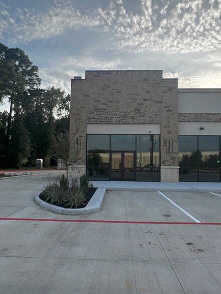 29707 Tomball Parkway, Tomball, TX for lease - Building Photo - Image 2 of 7