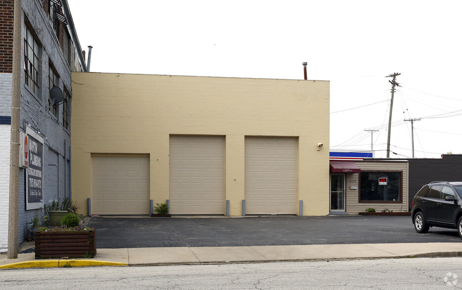 319 W 2nd St, Marion, IN for sale - Building Photo - Image 1 of 2