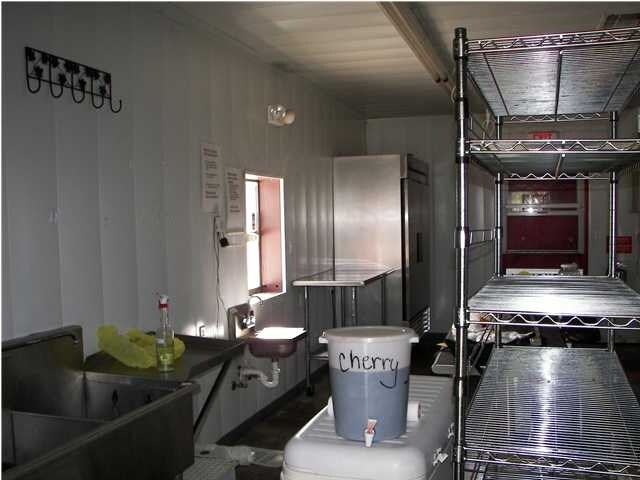 320 W Willow St, Lafayette, LA à vendre - Photo du bâtiment - Image 3 de 4