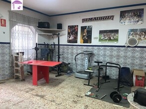 Commerce de détail dans Parla, Madrid à louer Plan d’étage- Image 1 de 16