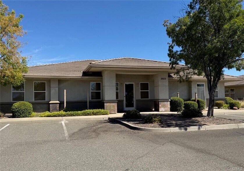 2623 Forest Ave, Chico, CA à vendre - Photo du bâtiment - Image 2 de 12
