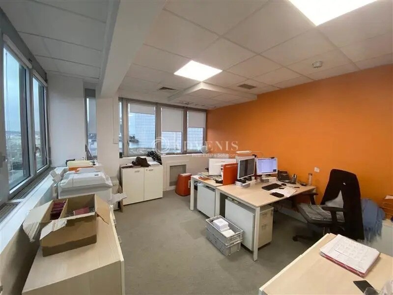 Office in Fontenay-sous-Bois for lease Building Photo- Image 1 of 13