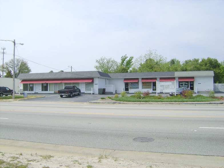 1014-1020 Robeson St, Fayetteville, NC for lease - Building Photo - Image 3 of 23