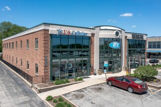 Plus de détails pour 2525 N Mayfair Rd, Wauwatosa, WI - Bureau, Bureau/Commerce de détail à louer