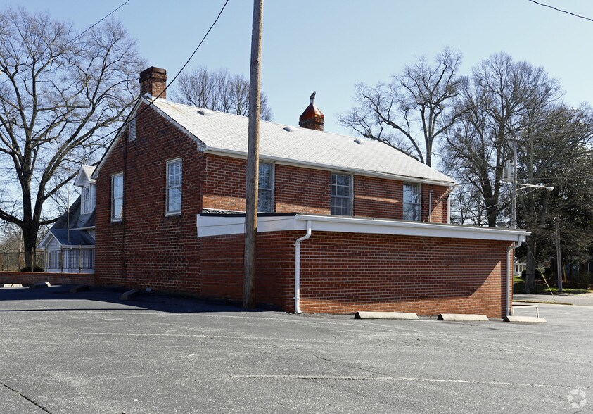 219.5 York St, Gastonia, NC for sale - Building Photo - Image 3 of 4