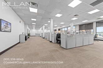 110 Main St, Clarksville, TN for lease Interior Photo- Image 2 of 24