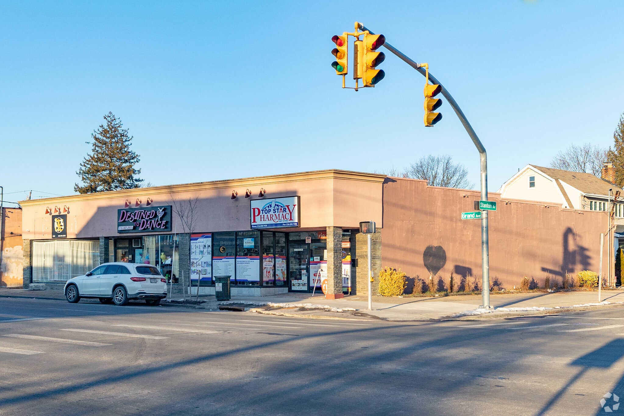 1651-1655 Grand Ave, Baldwin, NY for sale Primary Photo- Image 1 of 6