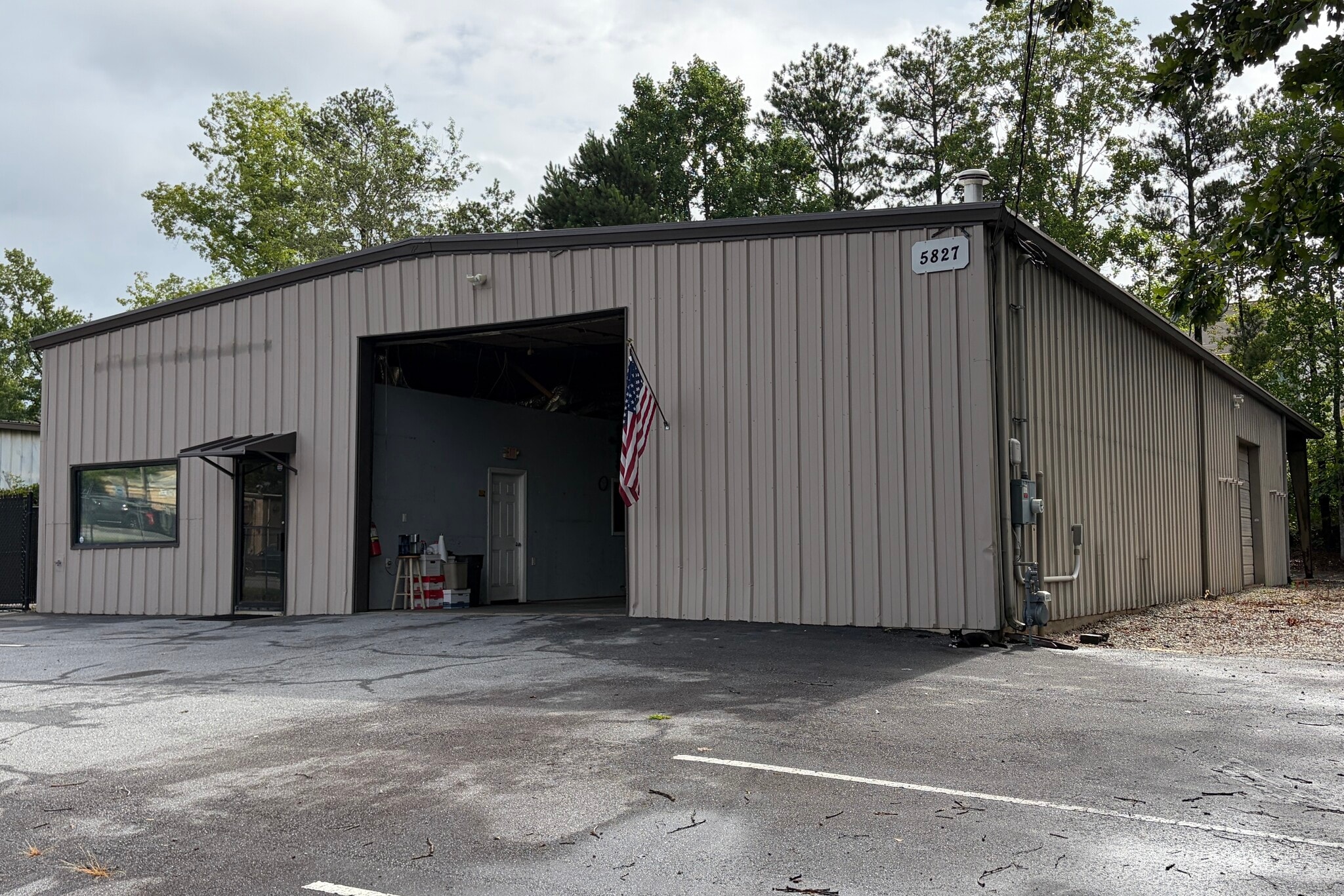 5827 Powell Dr, Mableton, GA for sale Building Photo- Image 1 of 11