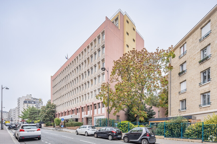 6-8 Rue Eugène Oudine, Paris for lease - Primary Photo - Image 1 of 2