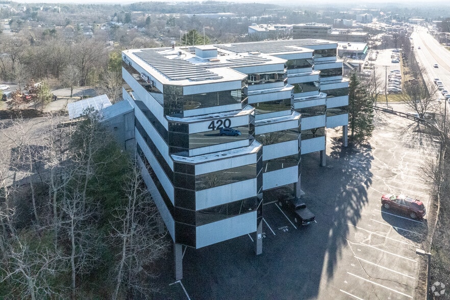 420 Lakeside Ave, Marlborough, MA for lease - Building Photo - Image 1 of 11