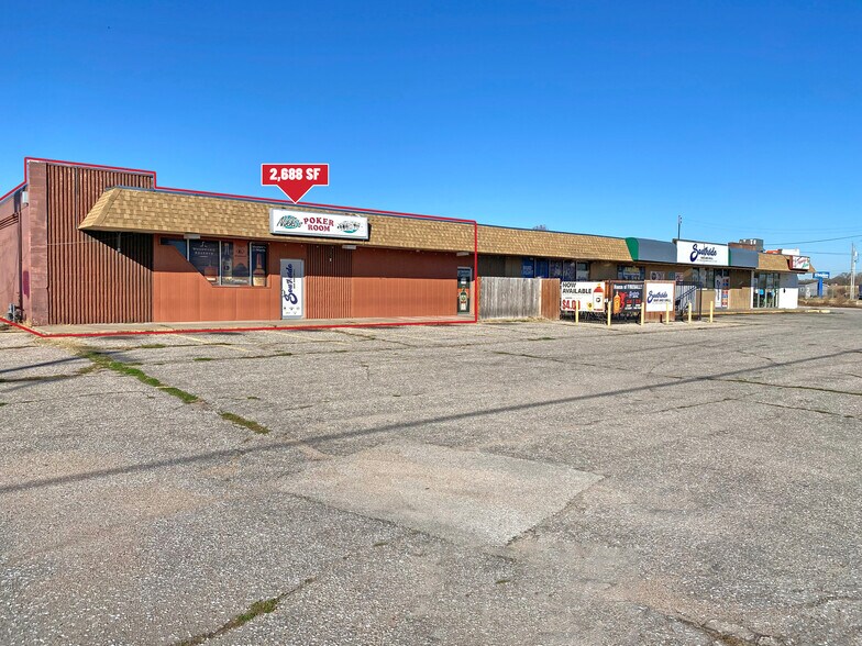 3835 S Seneca St, Wichita, KS à louer - Photo principale - Image 2 de 3