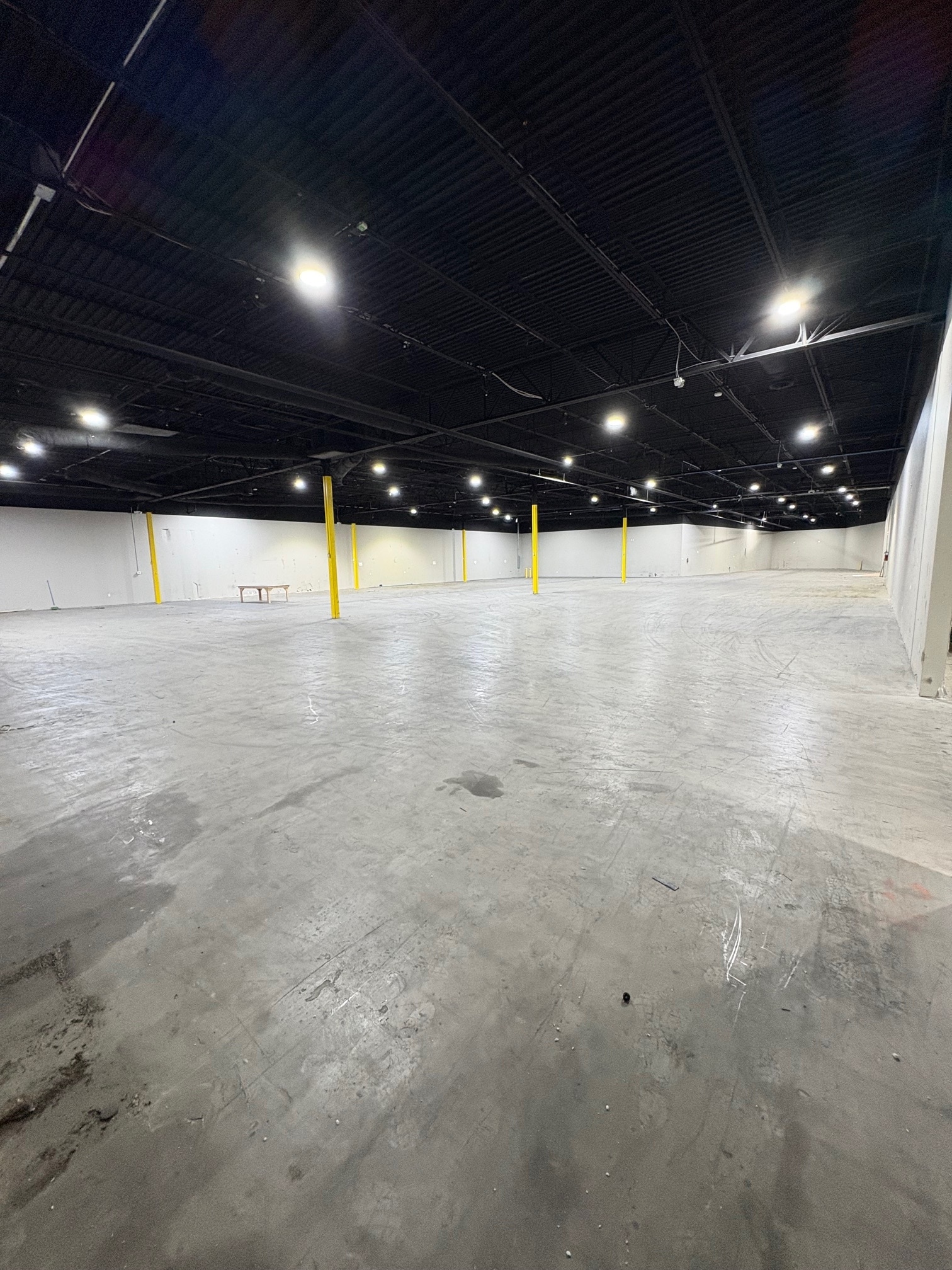 7075 Fm 1960 Rd W, Houston, TX for lease Interior Photo- Image 1 of 4
