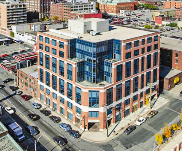 184 Front St E, Toronto, ON à louer - Photo du bâtiment - Image 3 de 11