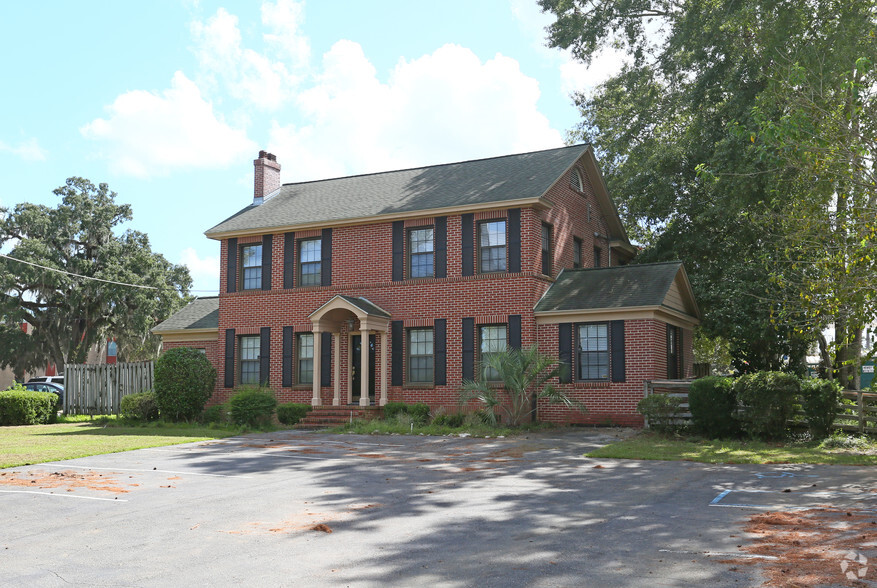 2007 Apalachee Pky, Tallahassee, FL for sale - Primary Photo - Image 1 of 1