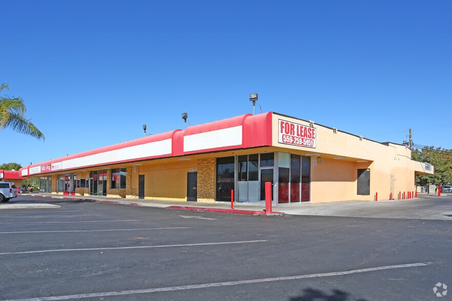 3231-3359 N Cedar Ave, Fresno, CA à louer - Photo du bâtiment - Image 2 de 7