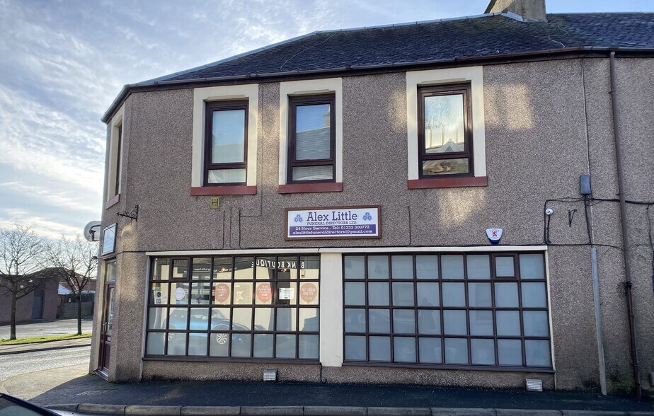 296-298 High St, Methil à vendre - Photo du bâtiment - Image 3 de 6