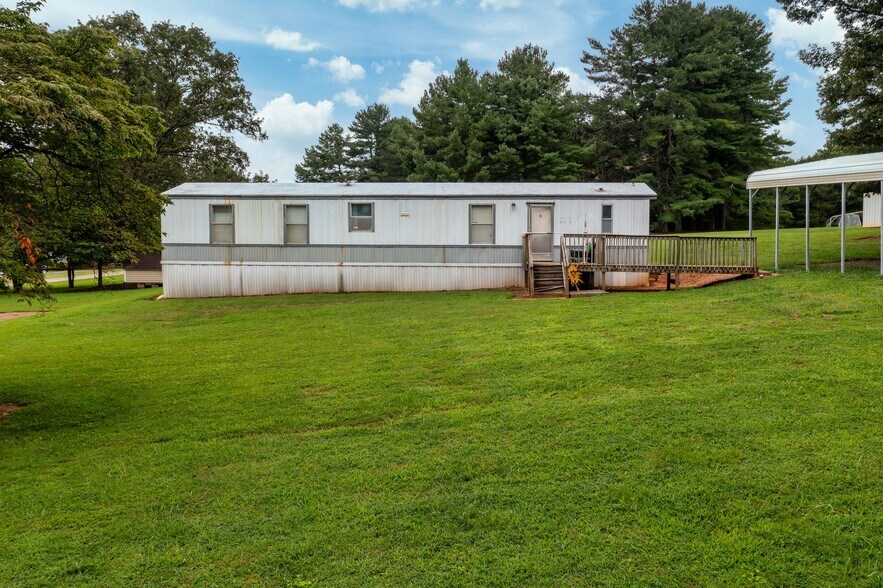 7416 Olin Rd, Pfafftown, NC à vendre - Photo principale - Image 1 de 1