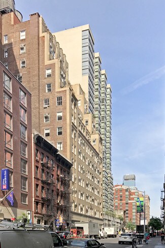 Plus de détails pour 336-342 W 37th St, New York, NY - Bureau à louer