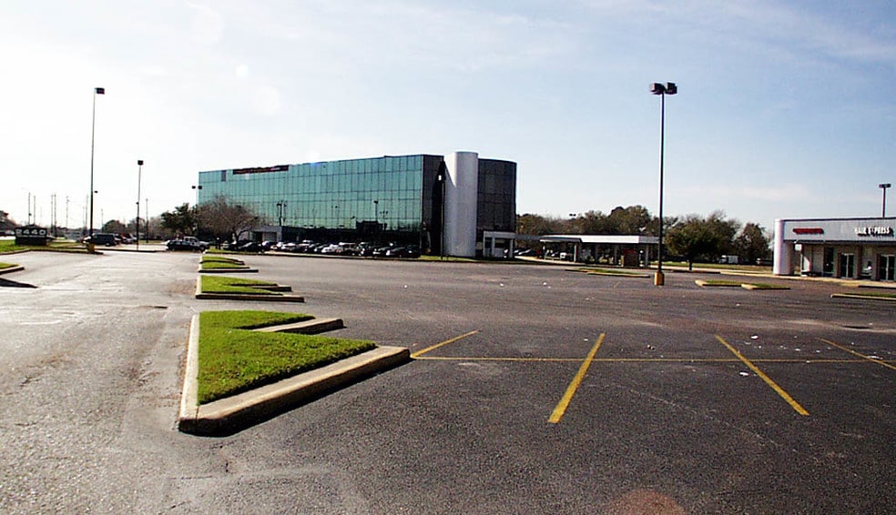 2440 Texas Pky, Missouri City, TX à louer - Autre - Image 2 de 28
