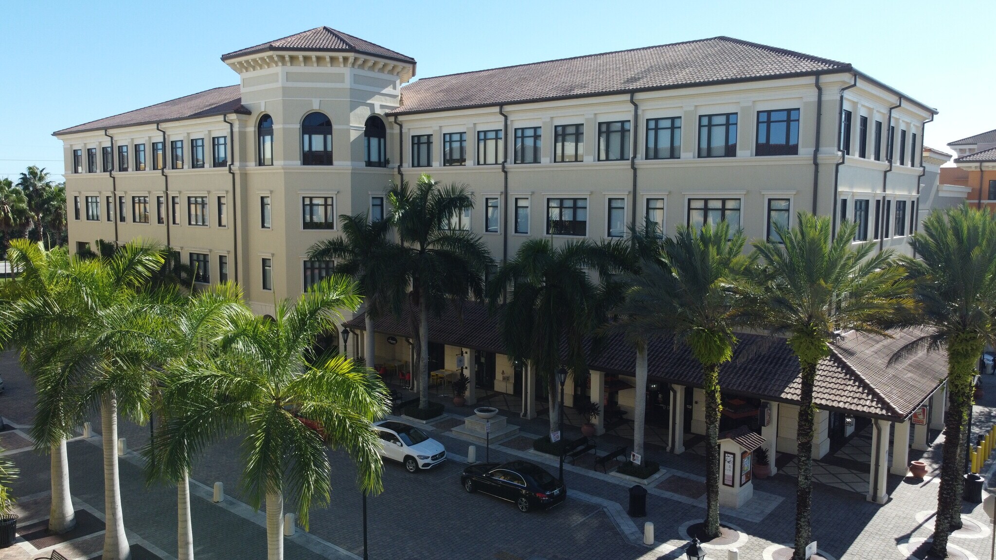 Civic Center Pl, Miramar, FL à louer Photo principale- Image 1 de 49