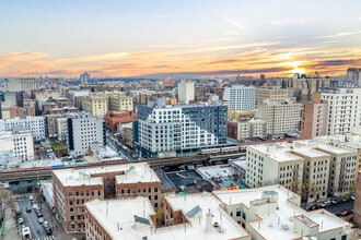 2 Mount Hope Pl, Bronx, NY - AERIAL map view