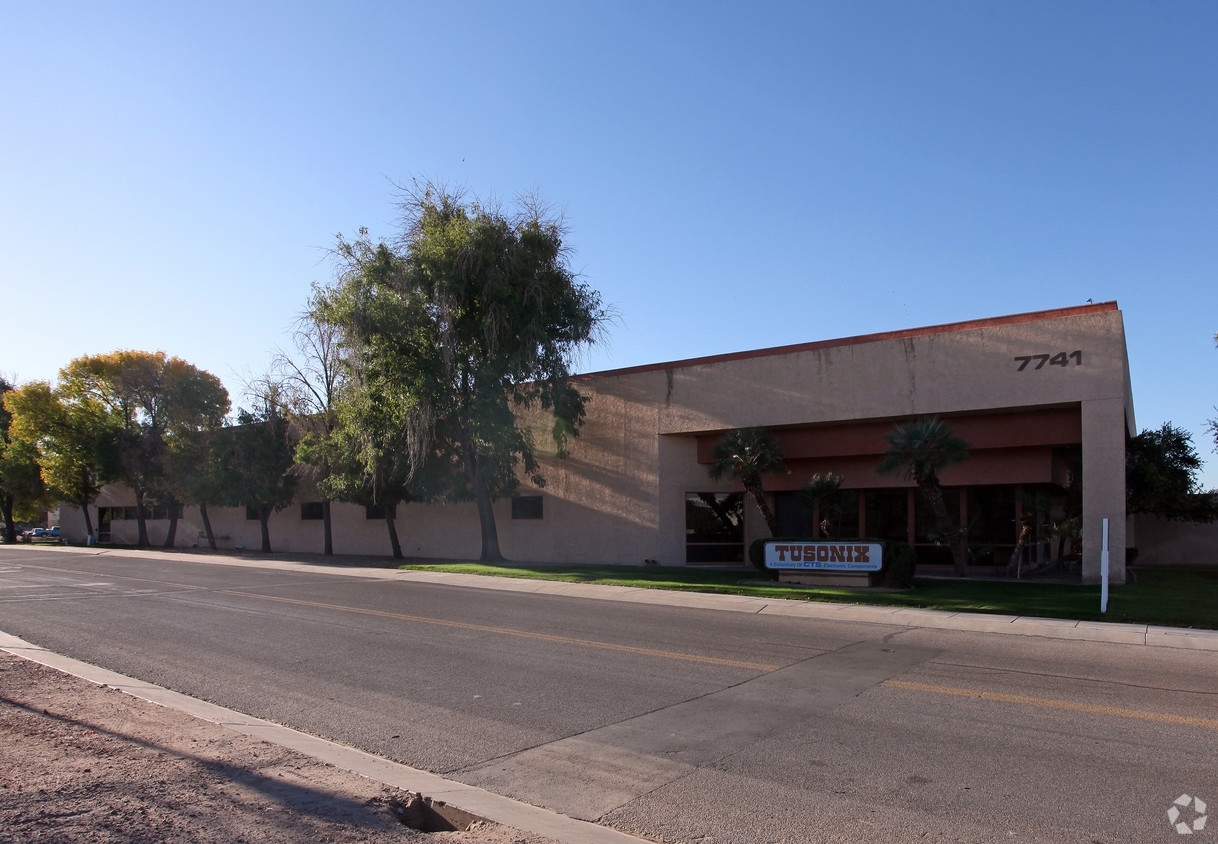 7741 N Business Park Dr, Tucson, AZ à vendre Photo principale- Image 1 de 1