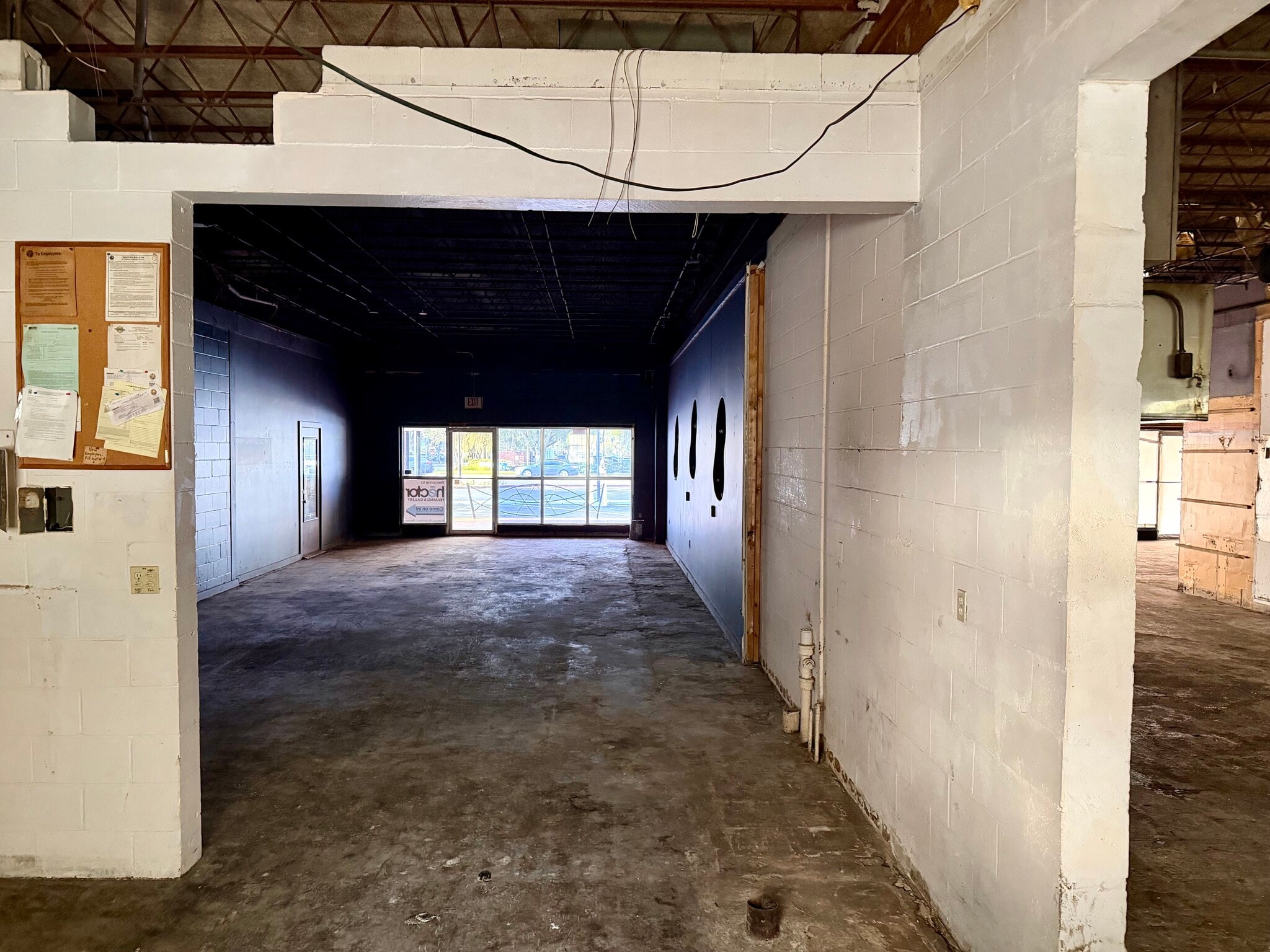 702 W University Ave, Gainesville, FL for lease Interior Photo- Image 1 of 2