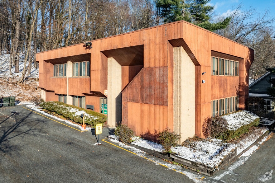 156-158 Orange Ave, Walden, NY à louer - Photo du bâtiment - Image 1 de 7