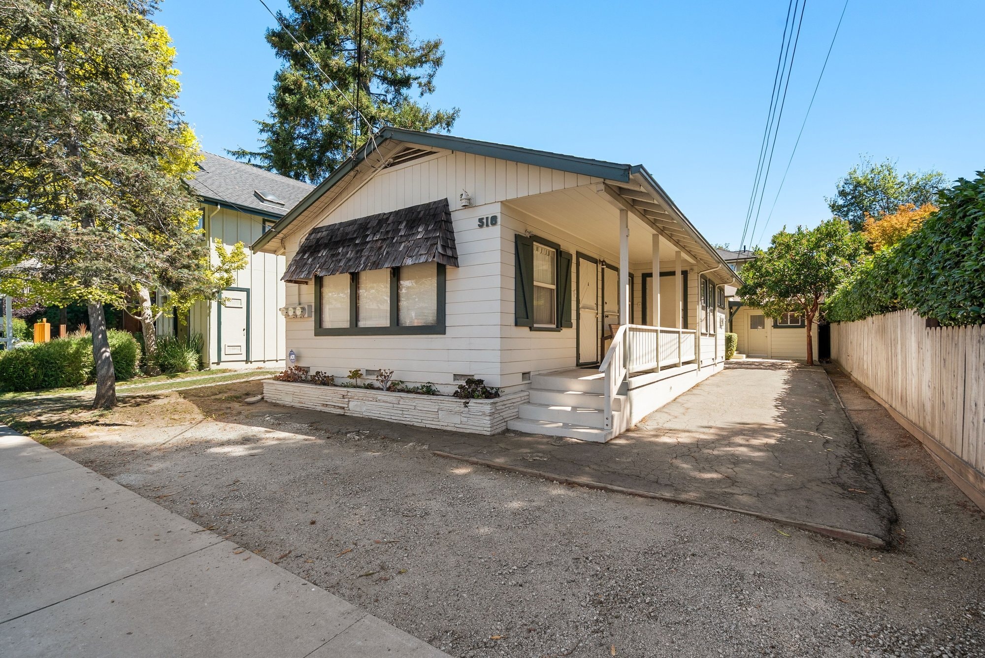 516 Capitola Ave, Capitola, CA for sale Primary Photo- Image 1 of 44
