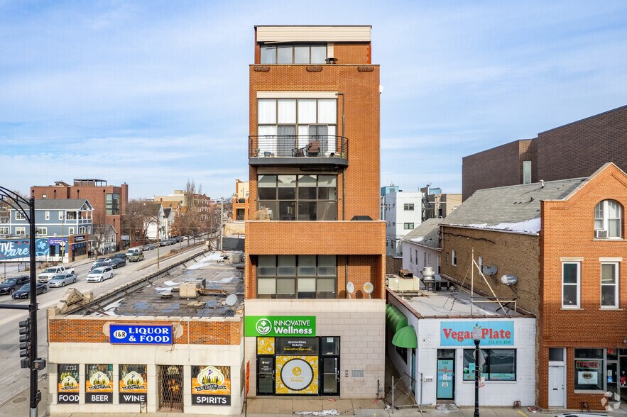 1552 W Fullerton Ave, Chicago, IL à vendre - Photo du bâtiment - Image 3 de 4
