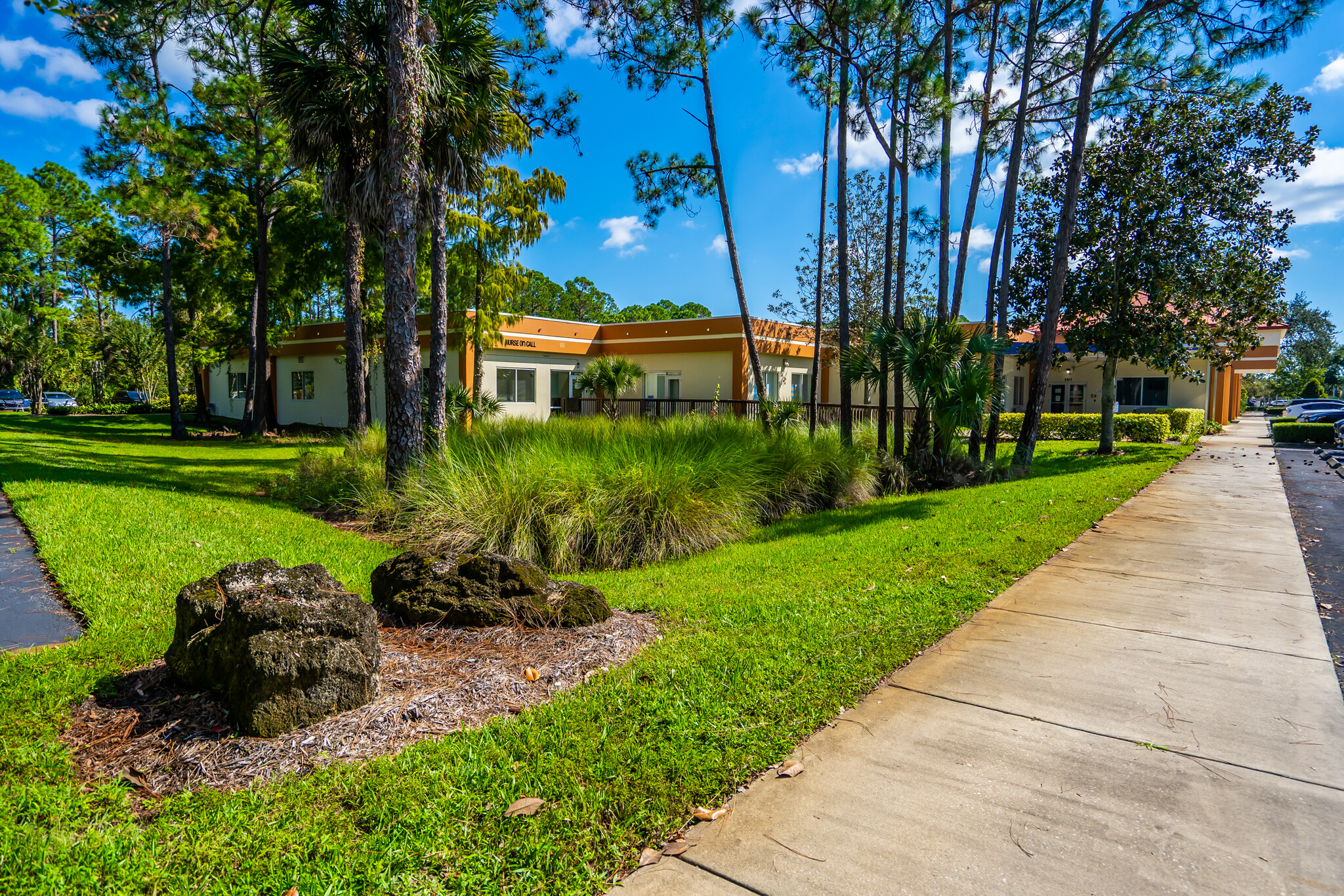 1900 Mason Ave, Daytona Beach, FL à vendre Photo principale- Image 1 de 1