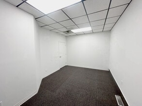 2109 London Line, Sarnia, ON à louer Photo intérieure- Image 1 de 3