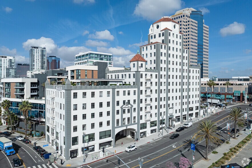 110 W Ocean Blvd, Long Beach, CA à vendre - Photo principale - Image 1 de 41