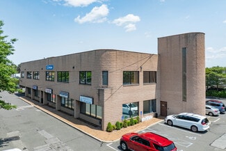 More details for 375 Commack Rd, Deer Park, NY - Office for Lease