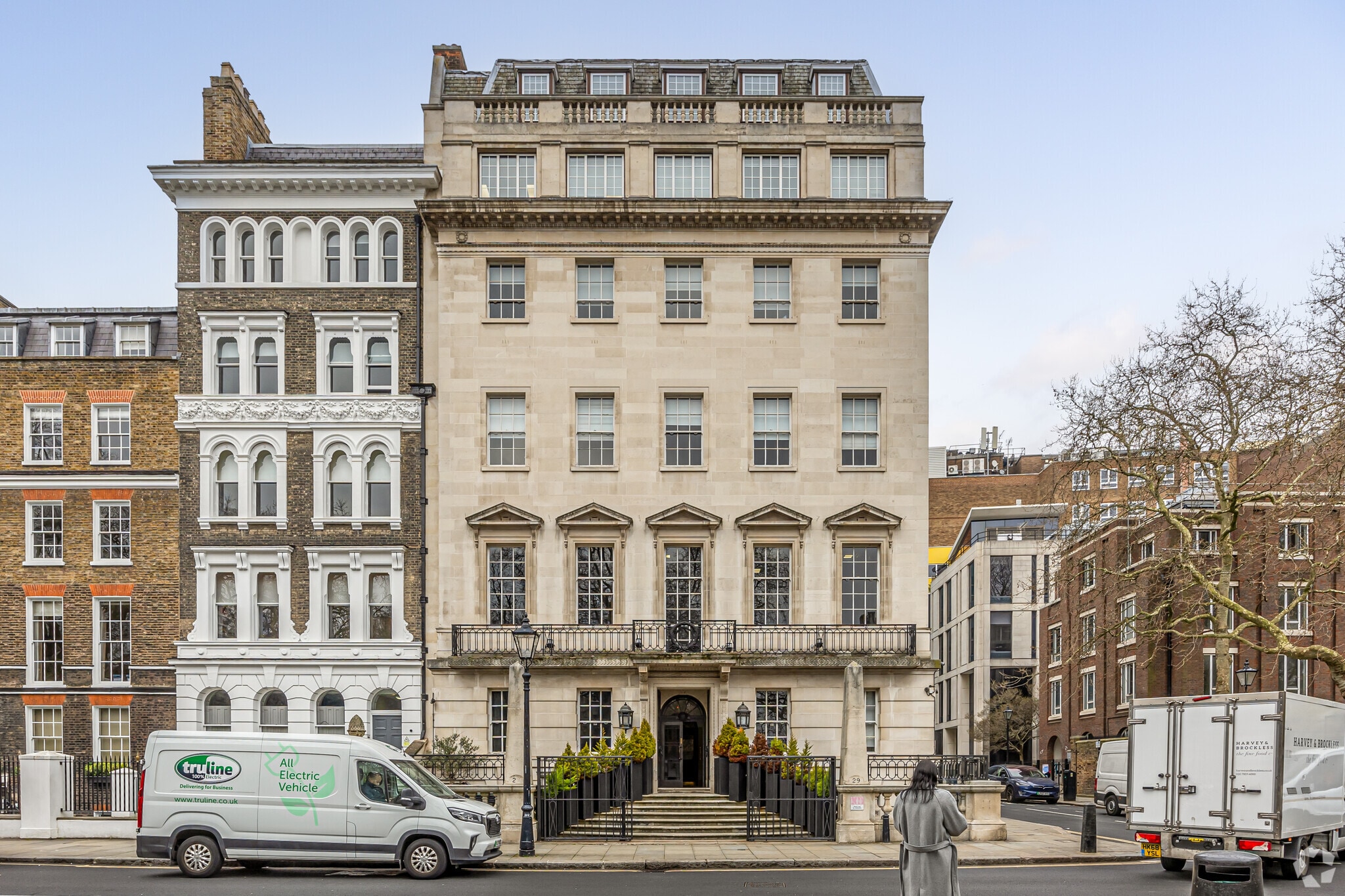 29 Lincolns Inn Fields, London for lease Primary Photo- Image 1 of 22