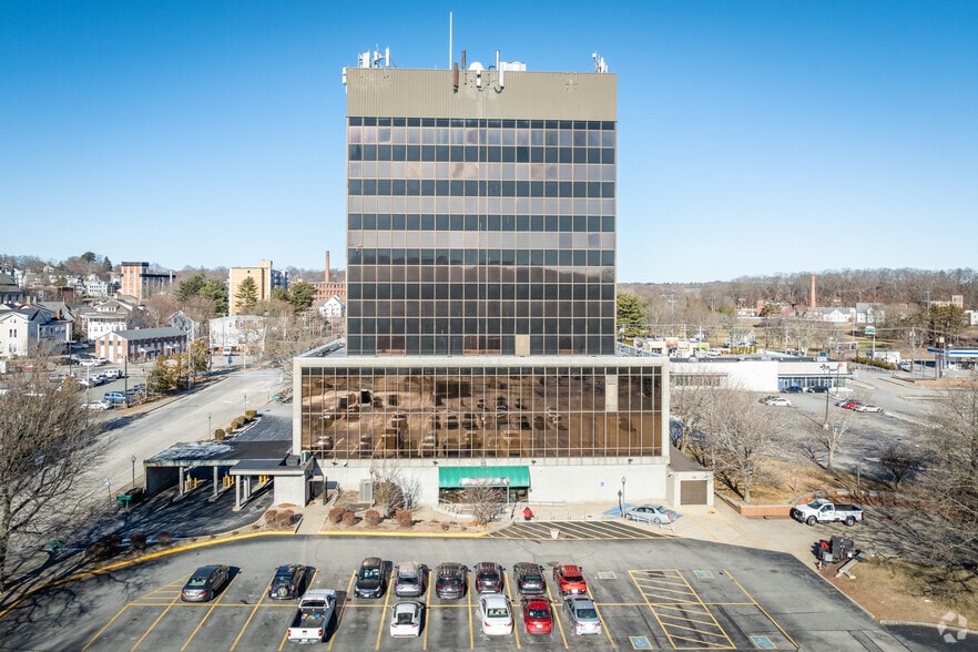 191 Social St, Woonsocket, RI for lease - Primary Photo - Image 1 of 11