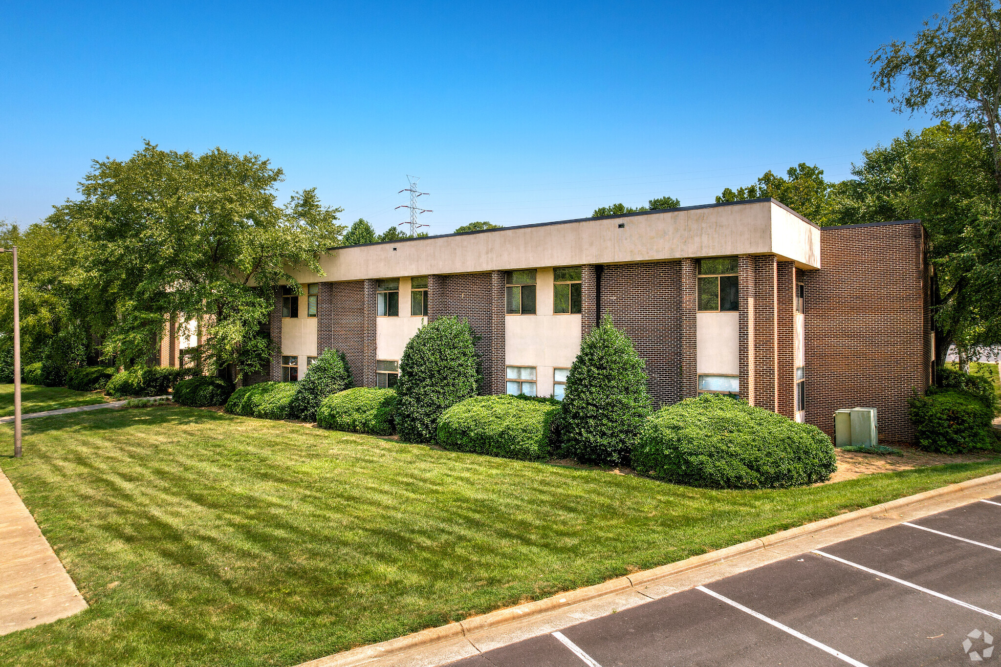 3623 Latrobe Dr, Charlotte, NC for lease Building Photo- Image 1 of 9