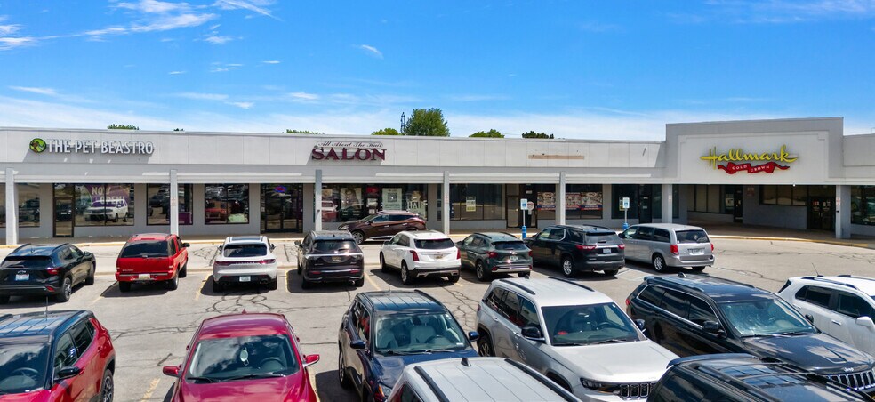 13700-13894 E 14 Mile Rd, Warren, MI à louer - Photo du bâtiment - Image 2 de 3