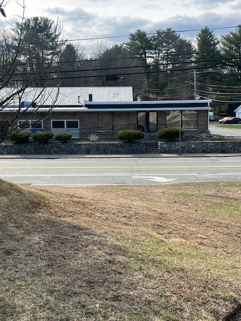 1435 Victory Hwy, North Smithfield, RI à louer Photo du bâtiment- Image 1 de 2